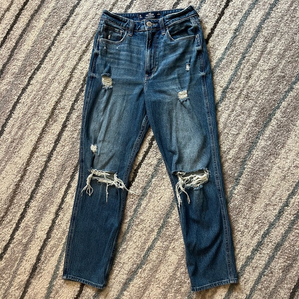 Hollister Ultra High-Rise Mom Jean Vintage Stretch